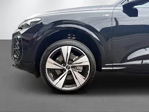 Audi Q5 SUV TDI quattro 150 kW S t. 2000ccm 204PS/150kW 4 Zylinder TDI Diesel / mHEV