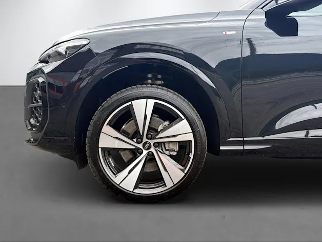 Audi Q5 SUV TDI quattro 150 kW S t. 2000ccm 204PS/150kW 4 Zylinder TDI Diesel / mHEV