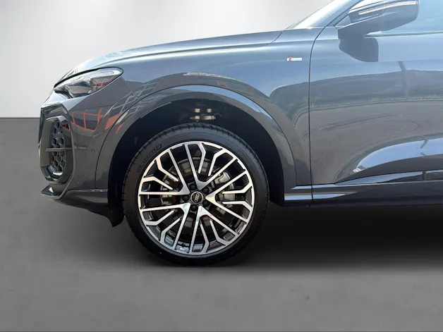 Audi Q5 SB TDI quattro 150 kW S t. 2000ccm 204PS/150kW 4 Zylinder TDI Diesel / mHEV