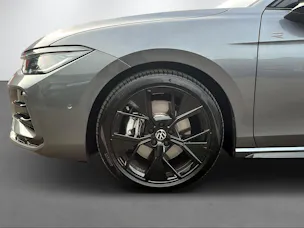 VW Passat Variant 2.0 TDI R-Line DSG 4motion