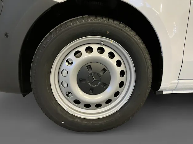 Mercedes-Benz eVito 129 KA 3200mm L Worker