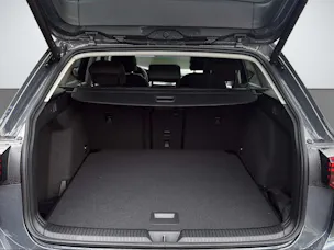 VW Golf VIII Variant 1.5 eTSI Life DSG