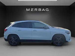 Mercedes-Benz GLA 220d 4Matic 8G-DCT