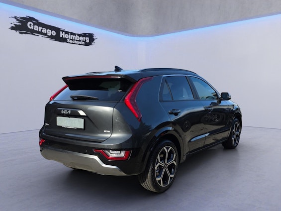 Vehicle image 4 Vehicle image 4