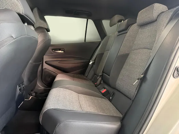 Toyota Corolla Touring Sports 2.0 HSD Trend - Ruote invernali incluse