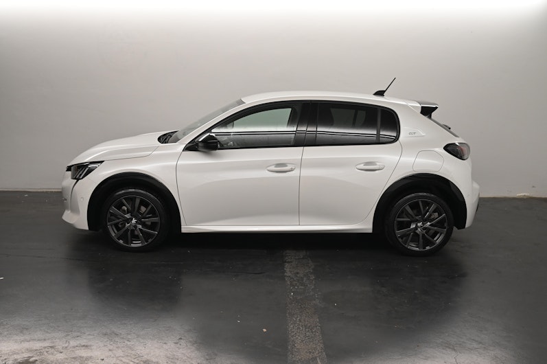 Vehicle image PEUGEOT 208