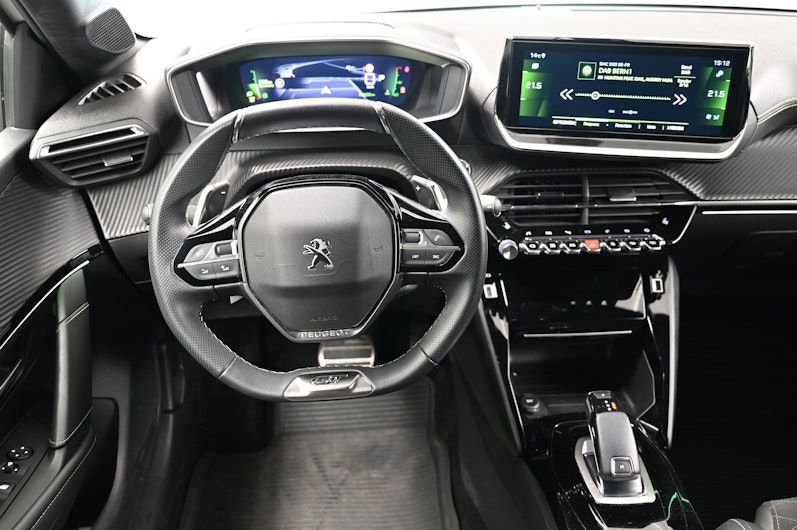 Vehicle image PEUGEOT 208