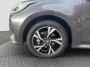 Toyota Yaris 1.5 VVT-i HSD Trend