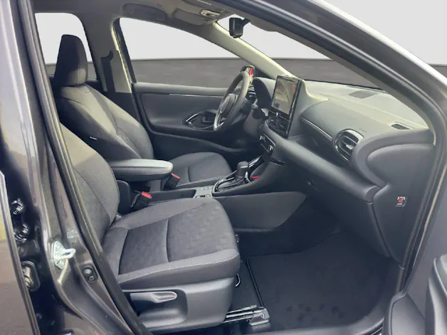 Toyota Yaris 1.5 VVT-i HSD Trend