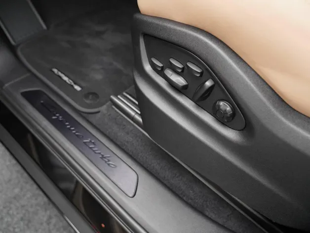 Porsche Cayenne Turbo E-Hybrid