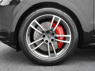 Porsche Cayenne Turbo E-Hybrid