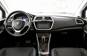 Vehicle image SUZUKI SX4 S-Cross 1.4 T Compact Top Hybrid 4x4