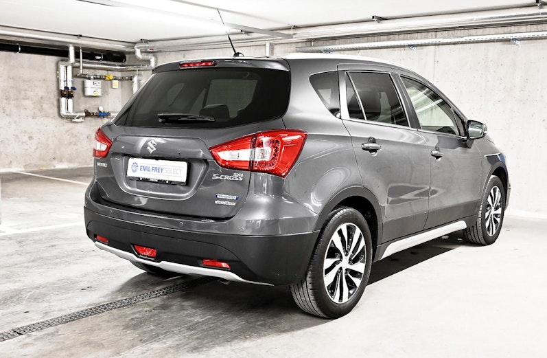 Vehicle image SUZUKI SX4