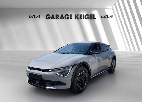 First vehicle image First vehicle image