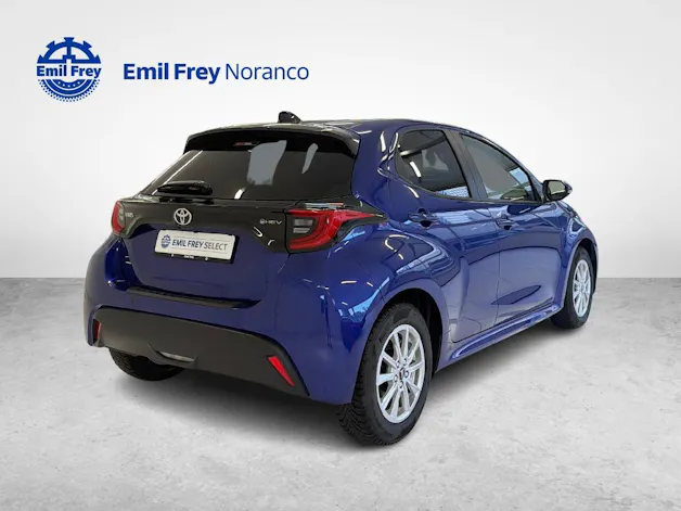 Toyota Yaris 1.5 VVT-i HSD Trend + Ruote invernali incluse