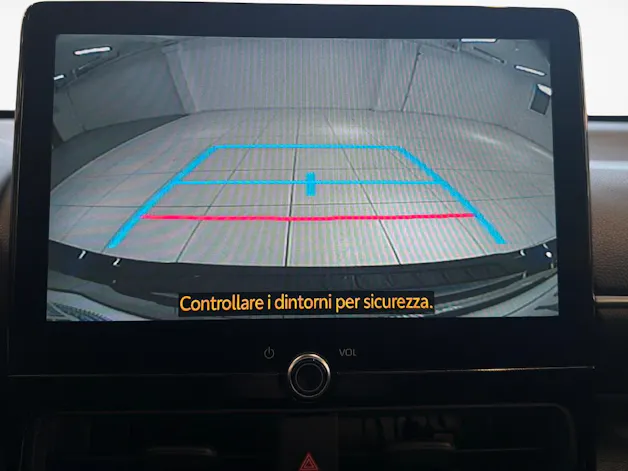 Toyota Yaris 1.5 VVT-i HSD Trend + Ruote invernali incluse