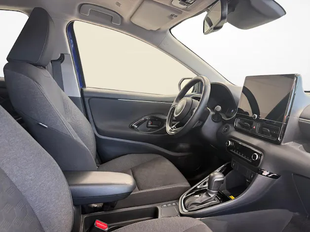 Toyota Yaris 1.5 VVT-i HSD Trend + Ruote invernali incluse