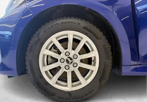 Toyota Yaris 1.5 VVT-i HSD Trend + Ruote invernali incluse