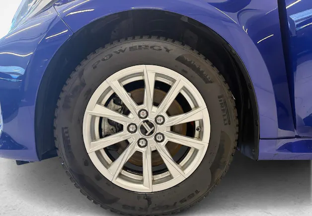 Toyota Yaris 1.5 VVT-i HSD Trend + Ruote invernali incluse