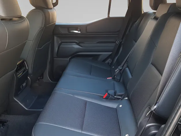Toyota Land Cruiser 2.8 D 48V Style