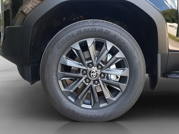 Toyota Land Cruiser 2.8 D 48V Style