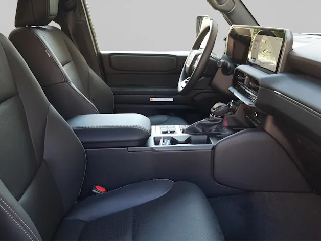 Toyota Land Cruiser 2.8 D 48V Style
