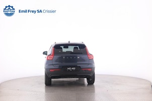 Vehicle image VOLVO XC40 2.0 B3 MH Plus Dark