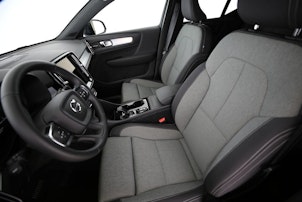 Vehicle image VOLVO XC40 2.0 B3 MH Plus Dark