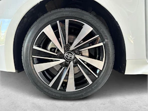 Fahrzeugbild TOYOTA Corolla Touring Sports 2.0 HSD Trend