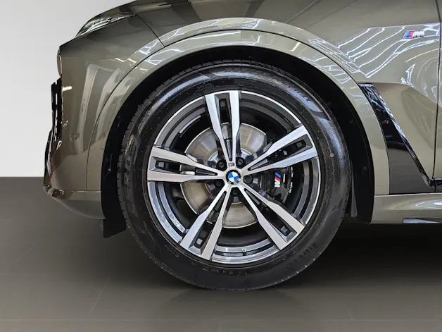 BMW X7 xDrive 48V 40d M Sport Pro Steptronic
