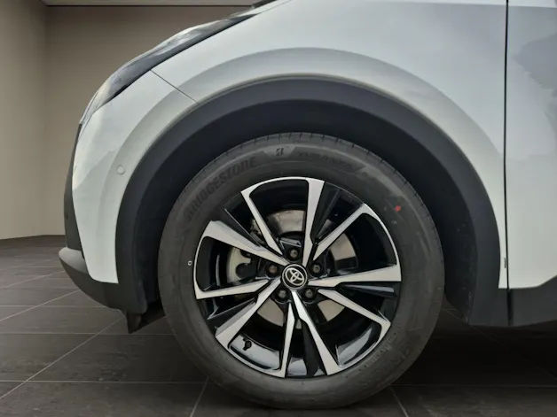 Toyota C-HR 2.0 HEV Trend 4x4