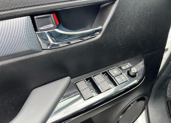 Vehicle image 15 Vehicle image 15