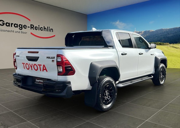 Vehicle image 4 Vehicle image 4