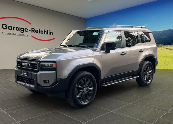 First vehicle image First vehicle image