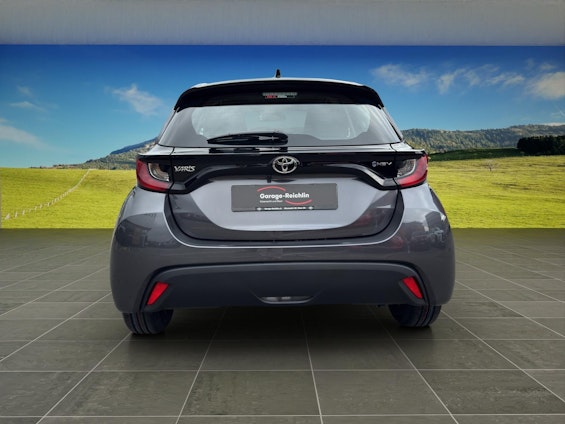 Vehicle image 3 Vehicle image 3