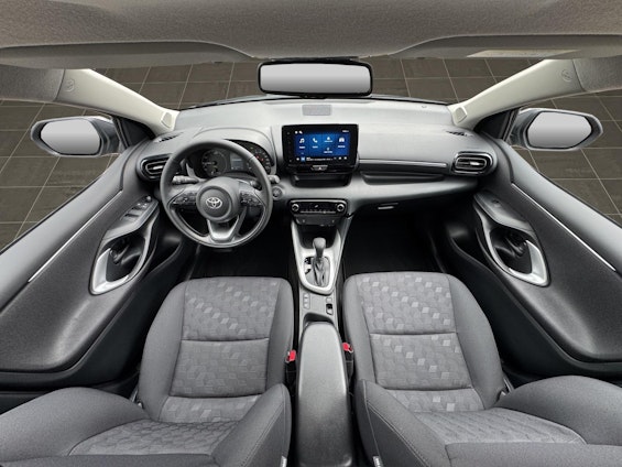 Vehicle image 10 Vehicle image 10