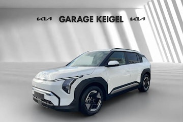 Vehicle image KIA EV3 0 Vehicle image KIA EV3 0