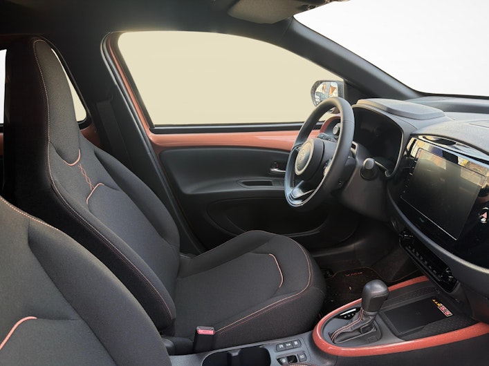 Vehicle image TOYOTA AYGO X