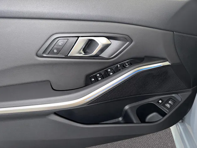BMW 330e xDrive Touring M Sport