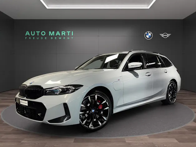 BMW 330e xDrive Touring M Sport