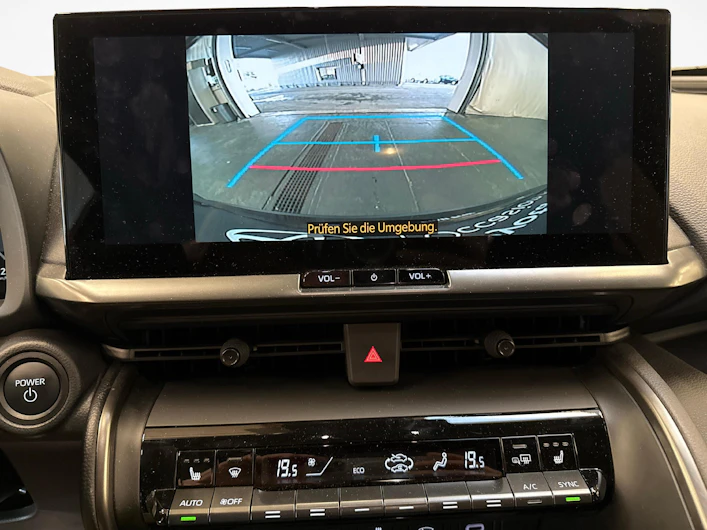 Fahrzeugbild TOYOTA C-HR