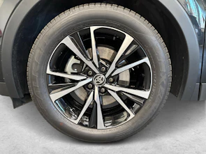 Fahrzeugbild TOYOTA C-HR 2.0 PHEV Swiss Edition