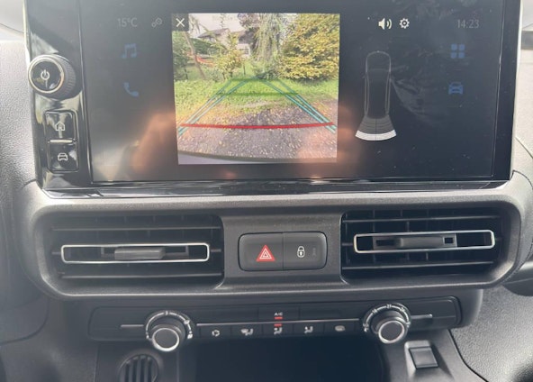 Vehicle image 10 Vehicle image 10