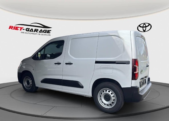 Vehicle image 2 Vehicle image 2