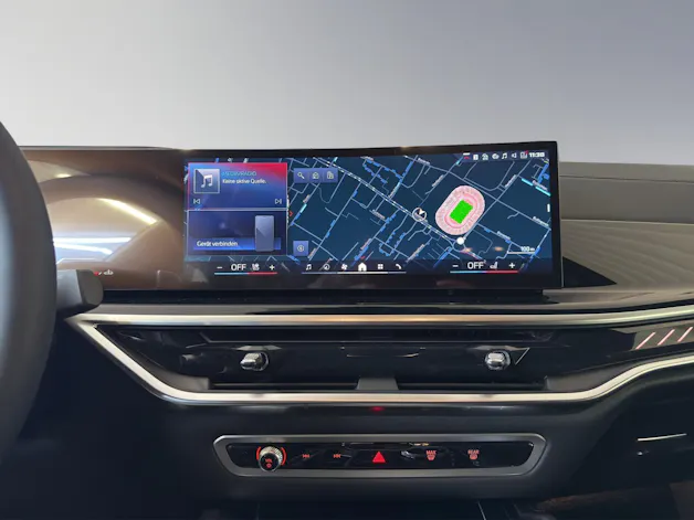 BMW X6 M60i