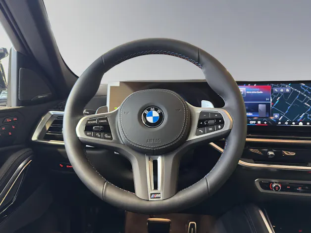 BMW X6 M60i