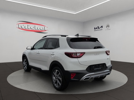 Vehicle image 5 Vehicle image 5