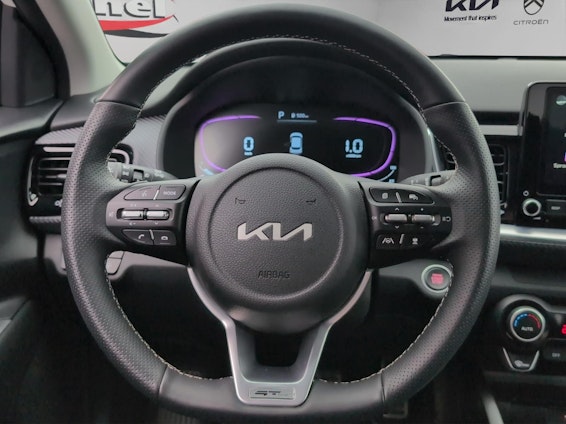 Vehicle image 10 Vehicle image 10