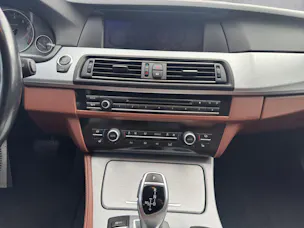 BMW 528i SAG Touring