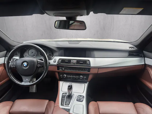 BMW 528i SAG Touring